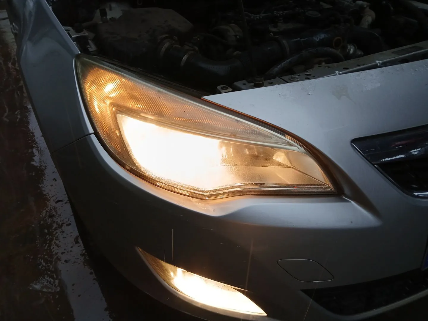 Faro Derecho para Opel Astra J (P10)