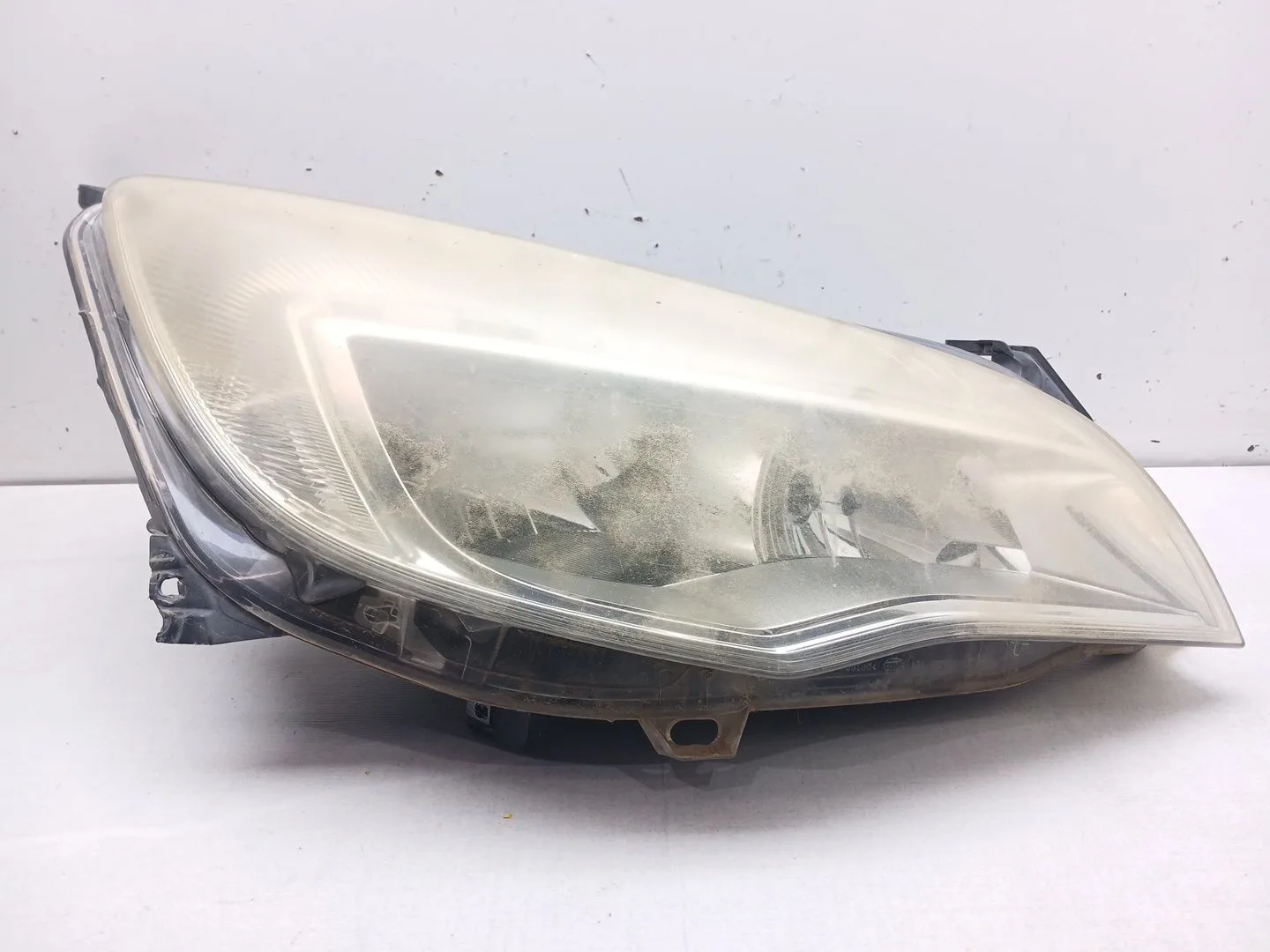 Faro Derecho para Opel Astra J (P10)