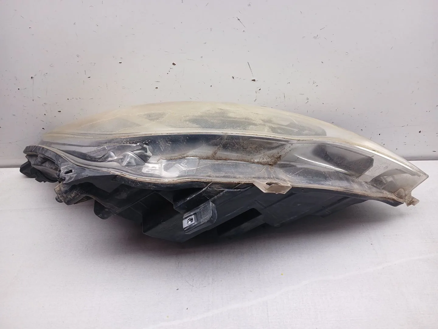 Faro Derecho para Opel Astra J (P10)