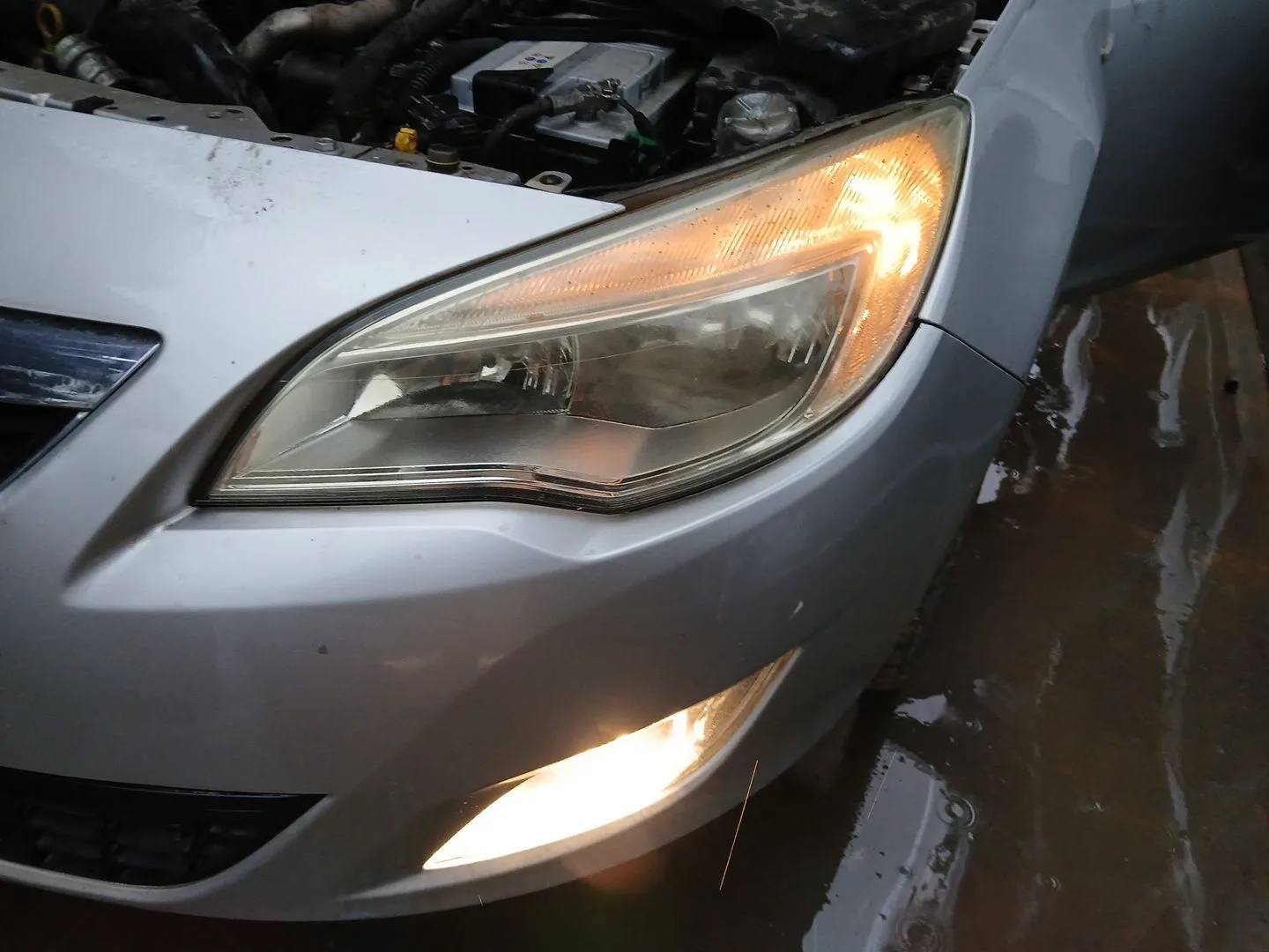 Faro Izquierdo para Opel Astra J (P10)