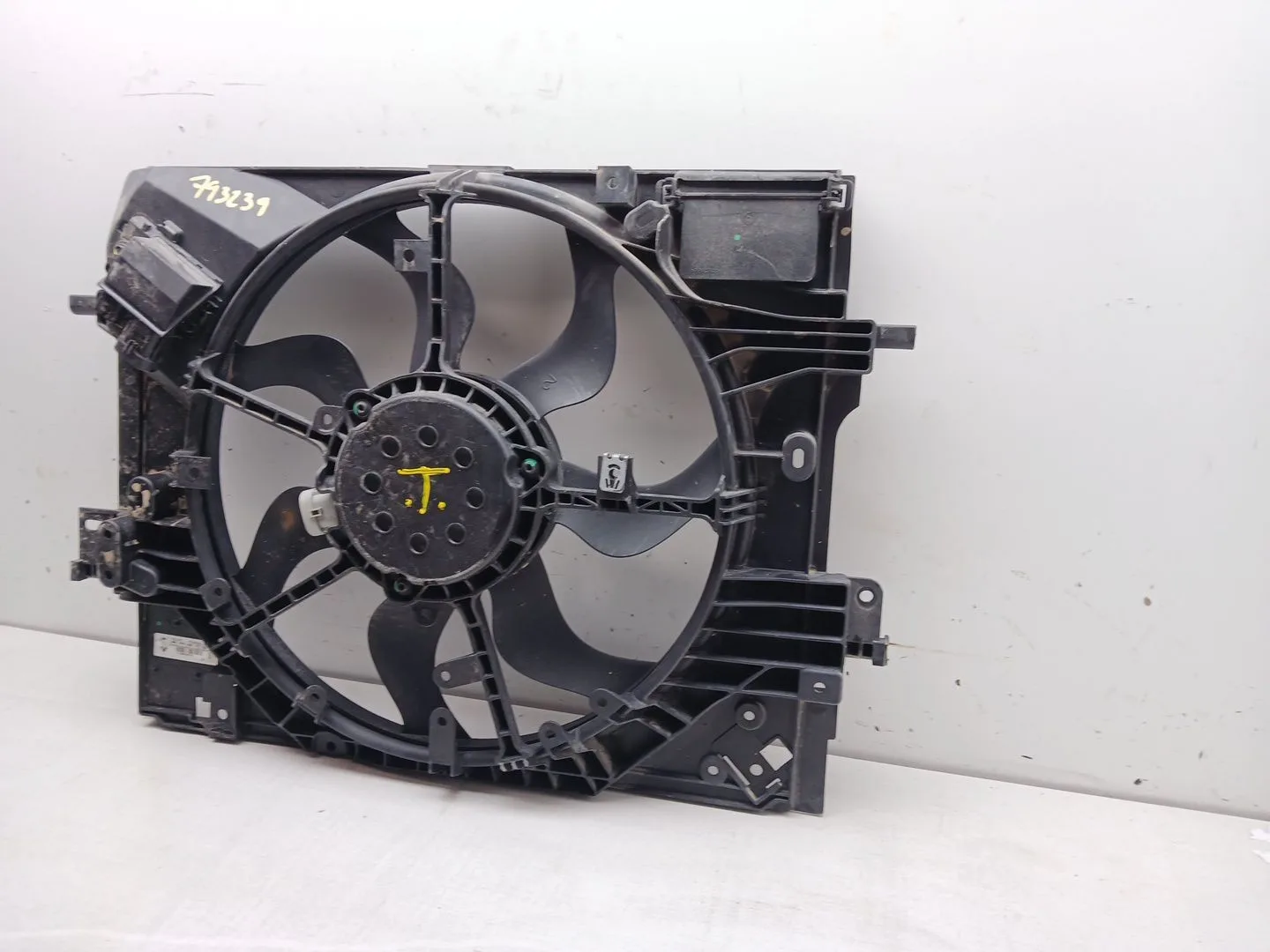 Electroventilador para Renault Clio V (B7_)