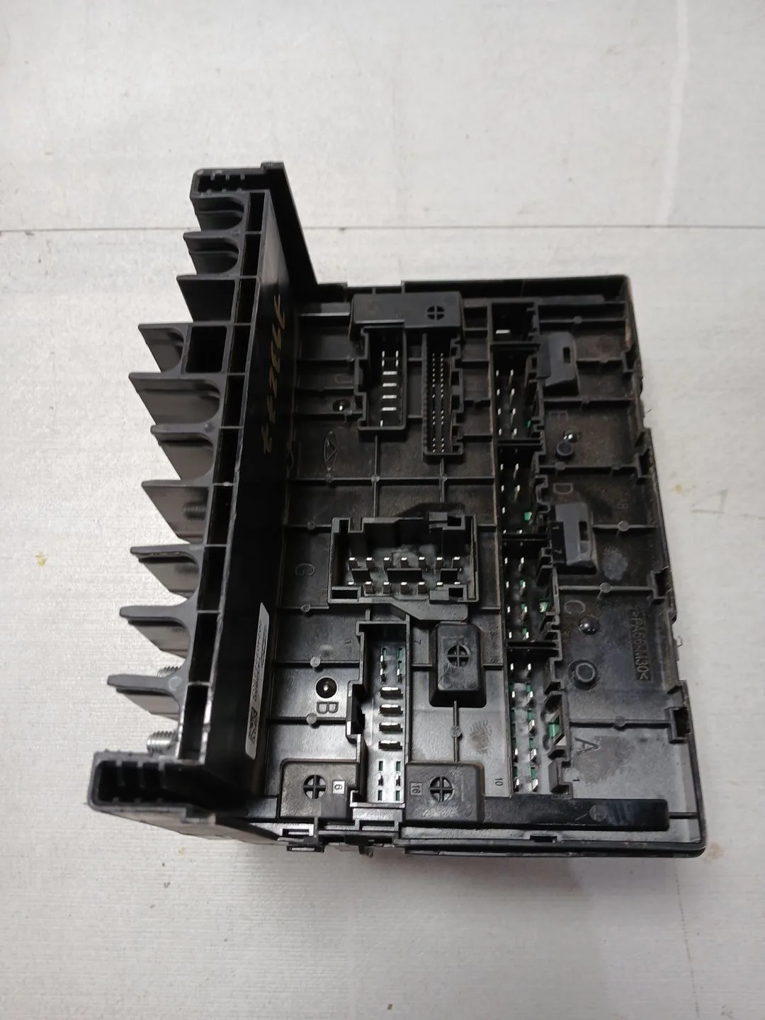 Caja Reles / Fusibles para Omoda 5