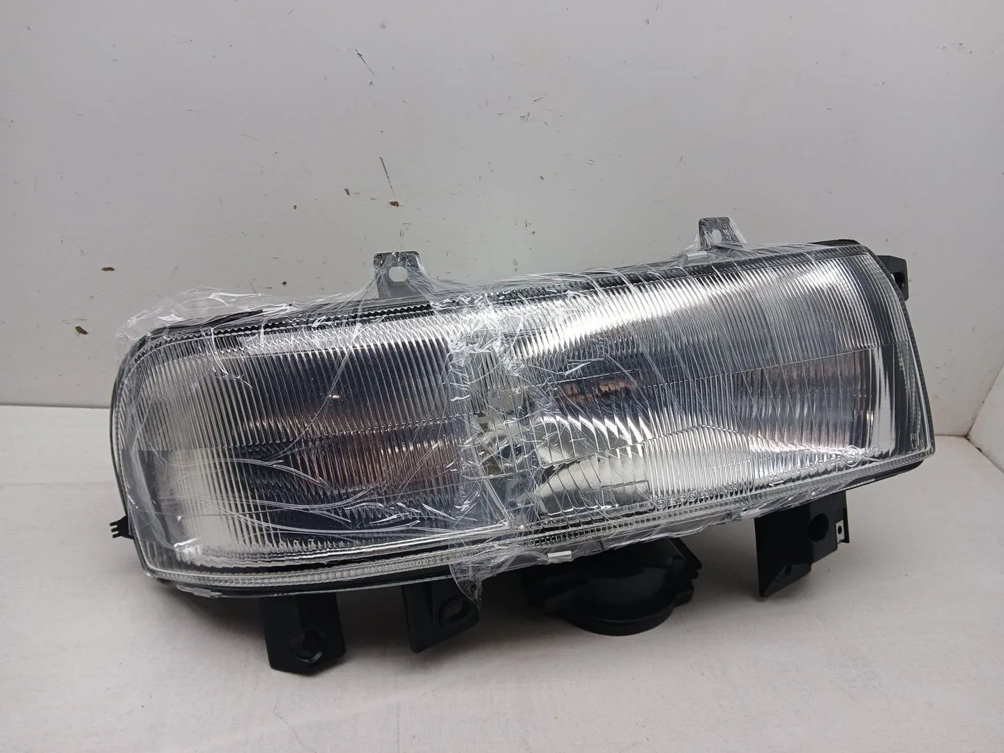 Faro Derecho para Renault Master Bus