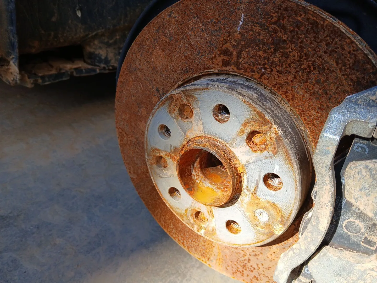 Mangueta Delantera Izquierda para Audi Q2 (Gab, Gag)