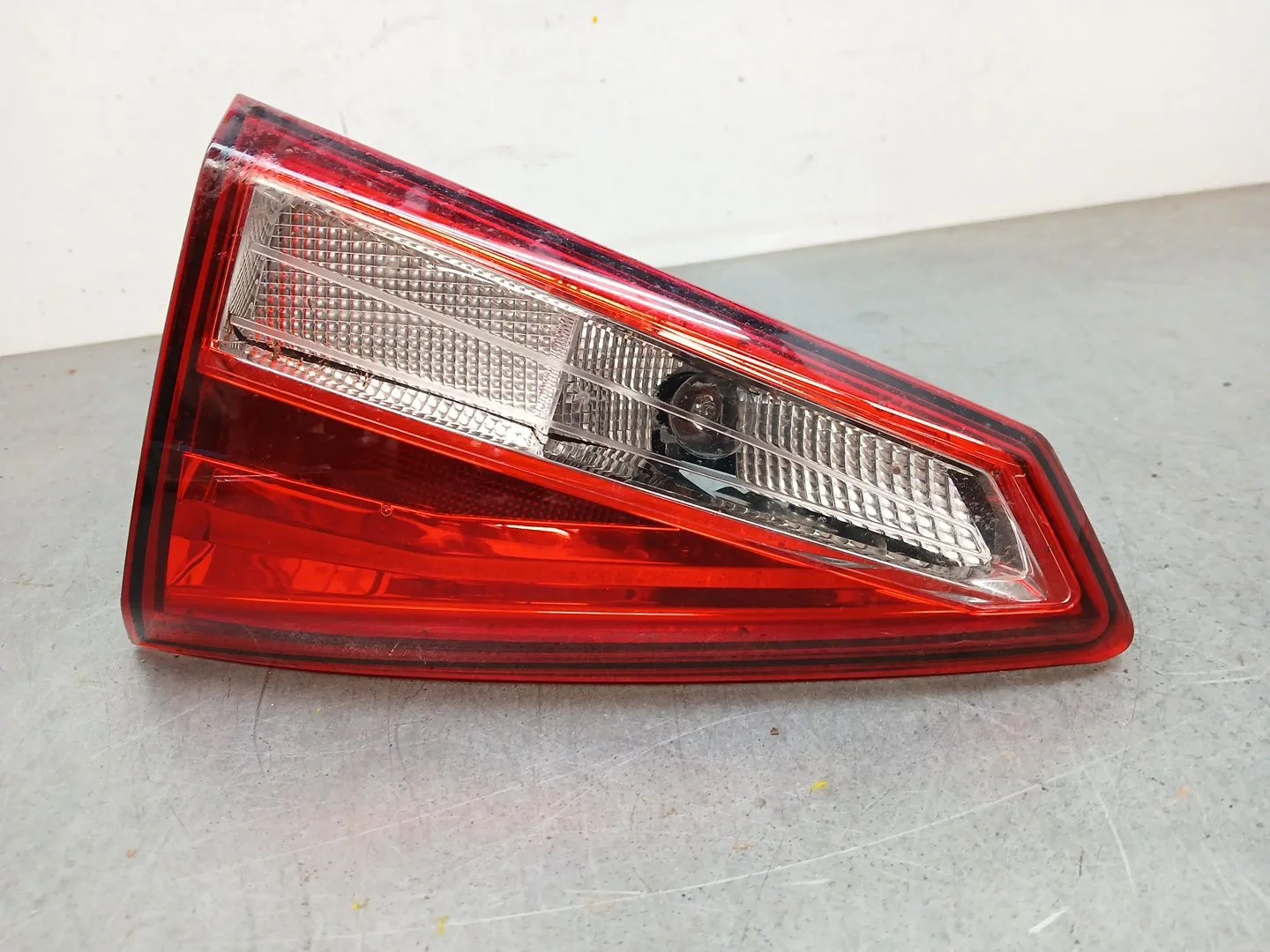 Piloto Trasero Derecho Interior para Seat Arona (Kj7, Kjp)