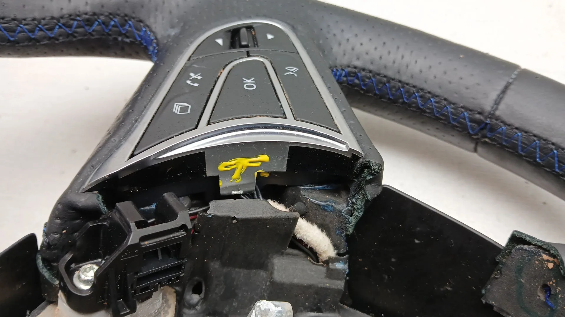 Volante para Renault Megane Iv Hatchback (B9A/M/N_)