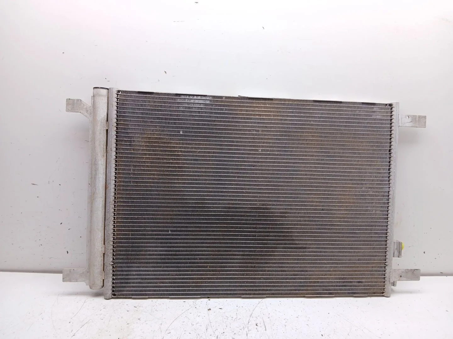 Condensador / Radiador Aire Acondicionado para Volkswagen Polo Vi (Aw1, Bz1, Ae1)