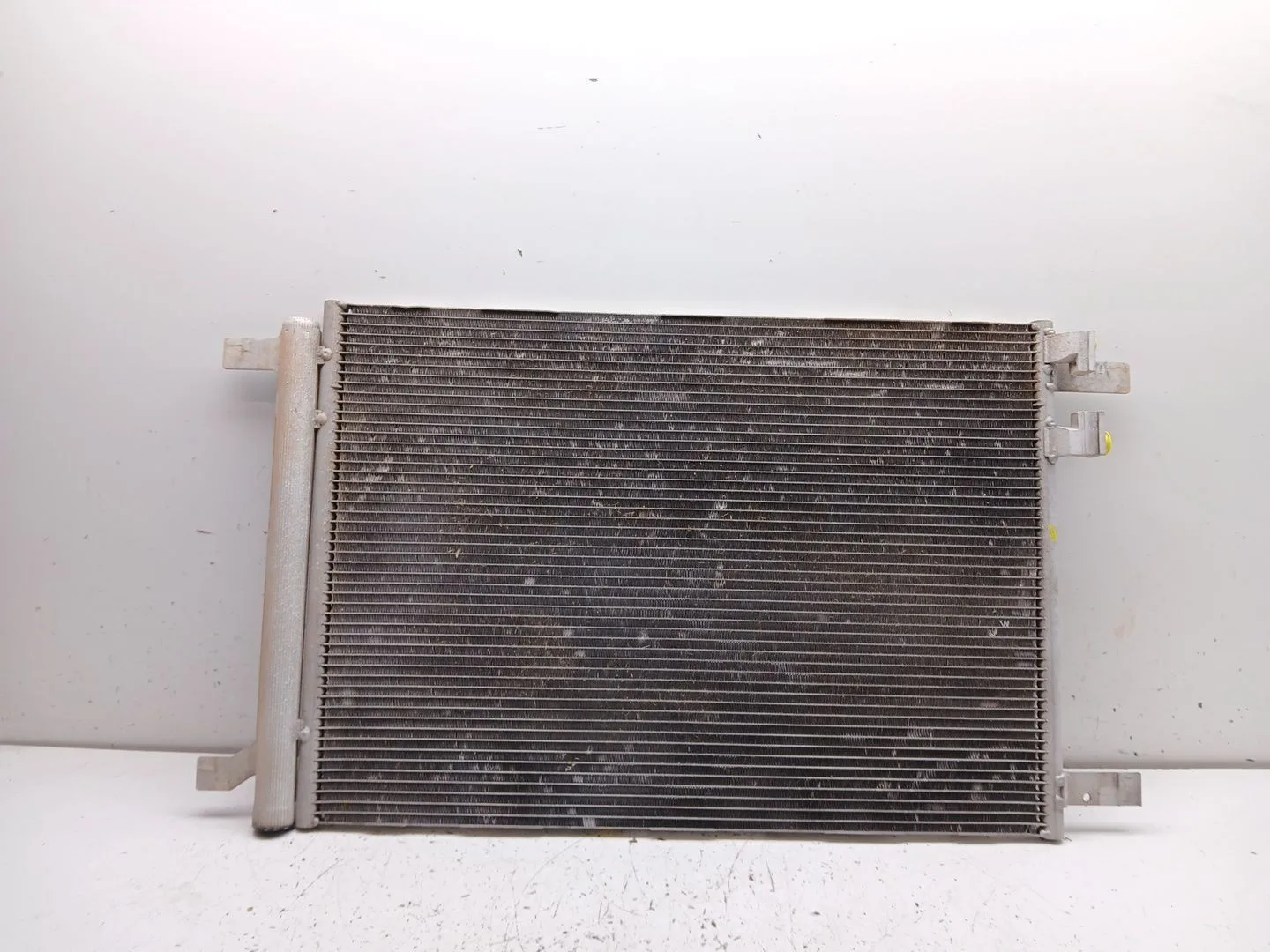Condensador / Radiador Aire Acondicionado para Volkswagen Polo Vi (Aw1, Bz1, Ae1)
