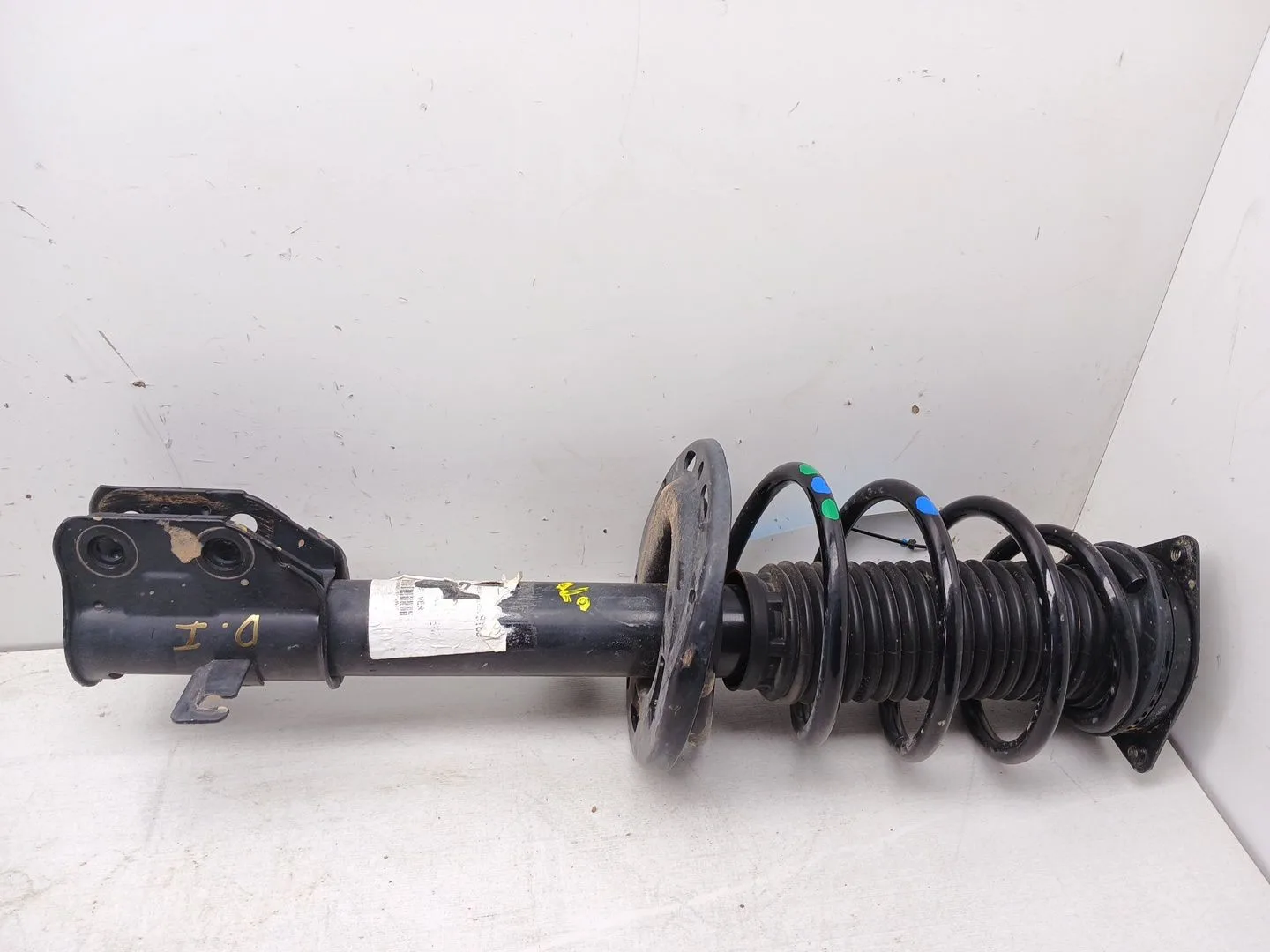 Amortiguador Delantero Izquierdo para Citroën C4 Iii (Ba_, Bb_, Bc_)