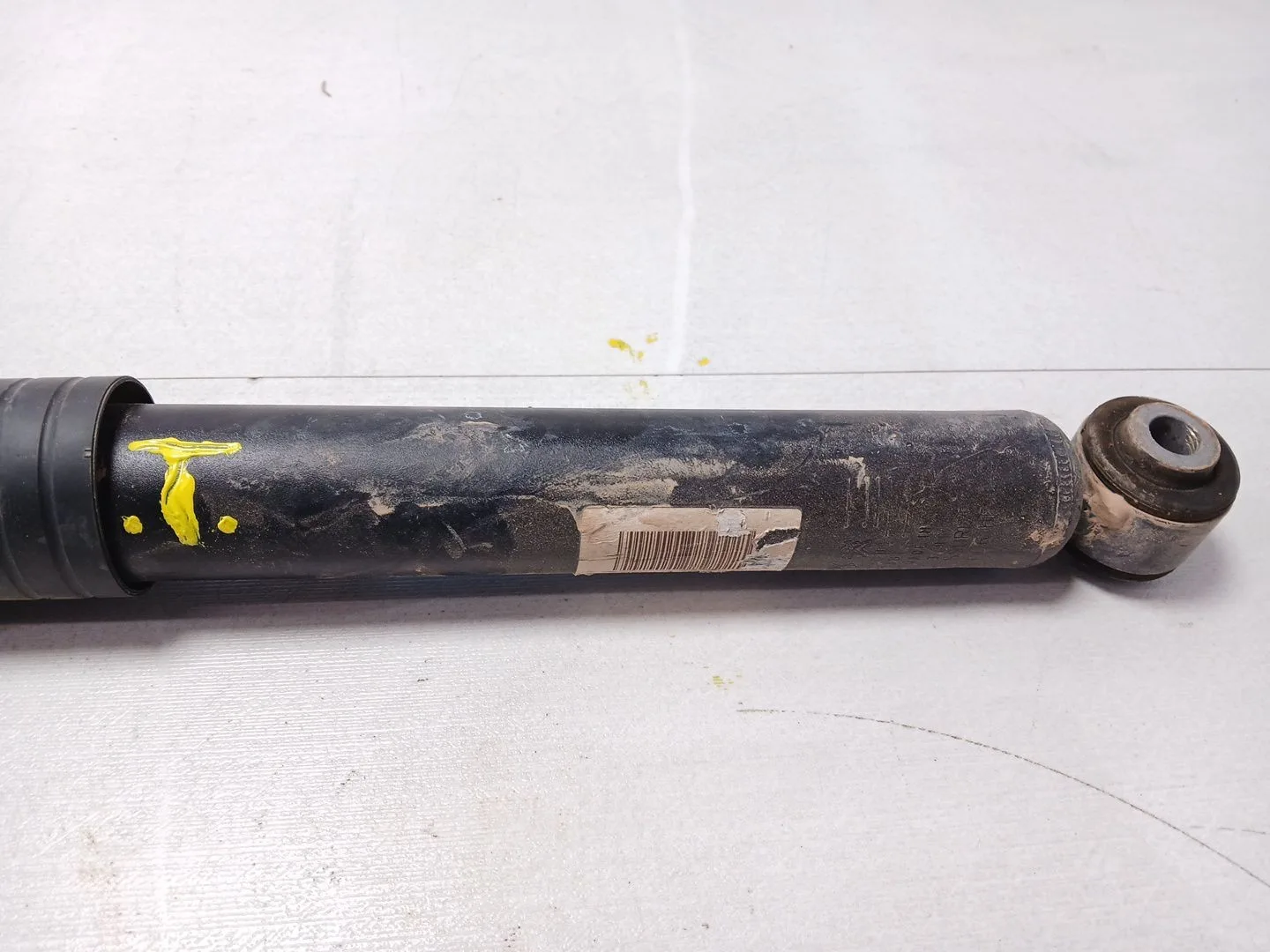 Amortiguador Trasero Izquierdo para Citroën C4 Iii (Ba_, Bb_, Bc_)