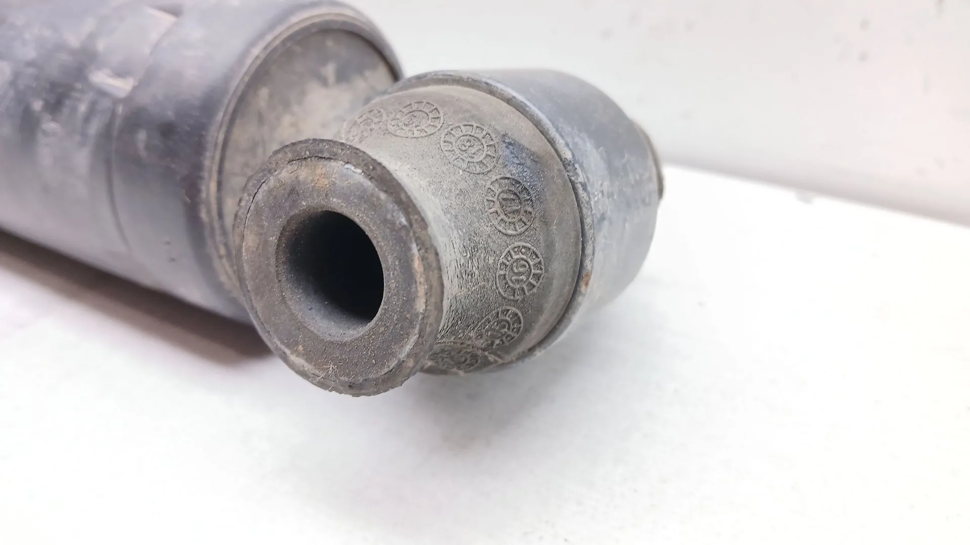 Amortiguador Trasero Izquierdo para Ford Transit V363 Furgoneta (Fcd, Fdd)