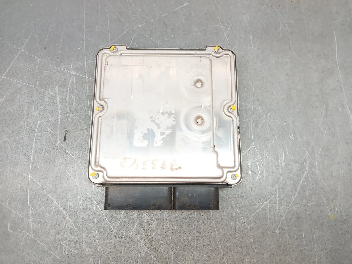 Centralita Motor Uce para Audi A3 (8P1)