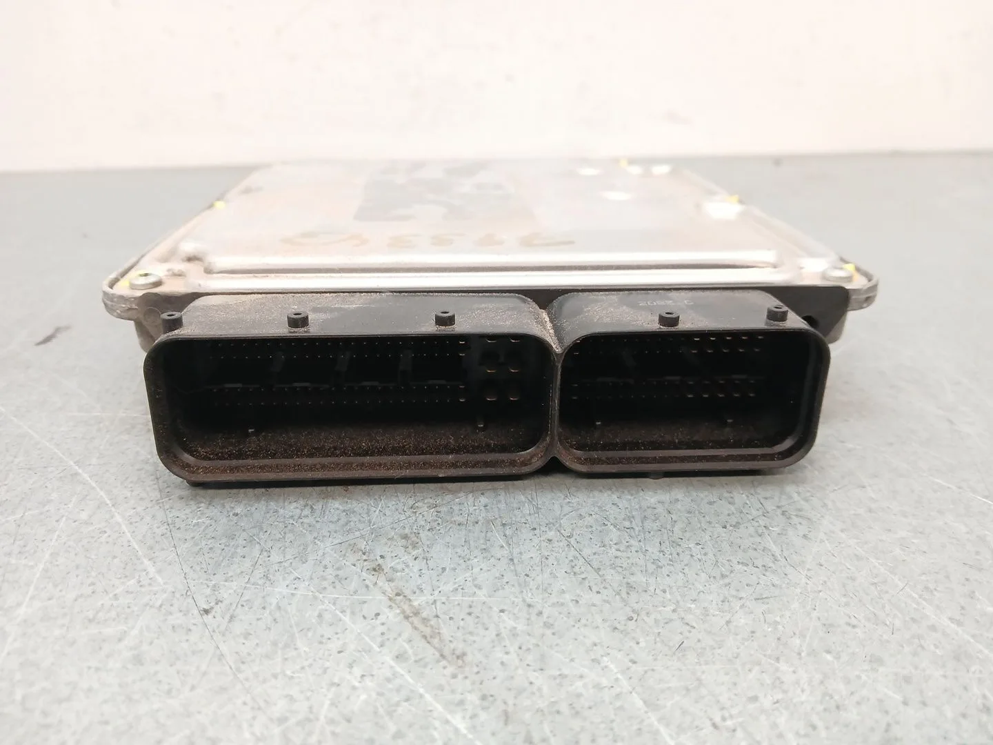 Centralita Motor Uce para Audi A3 (8P1)