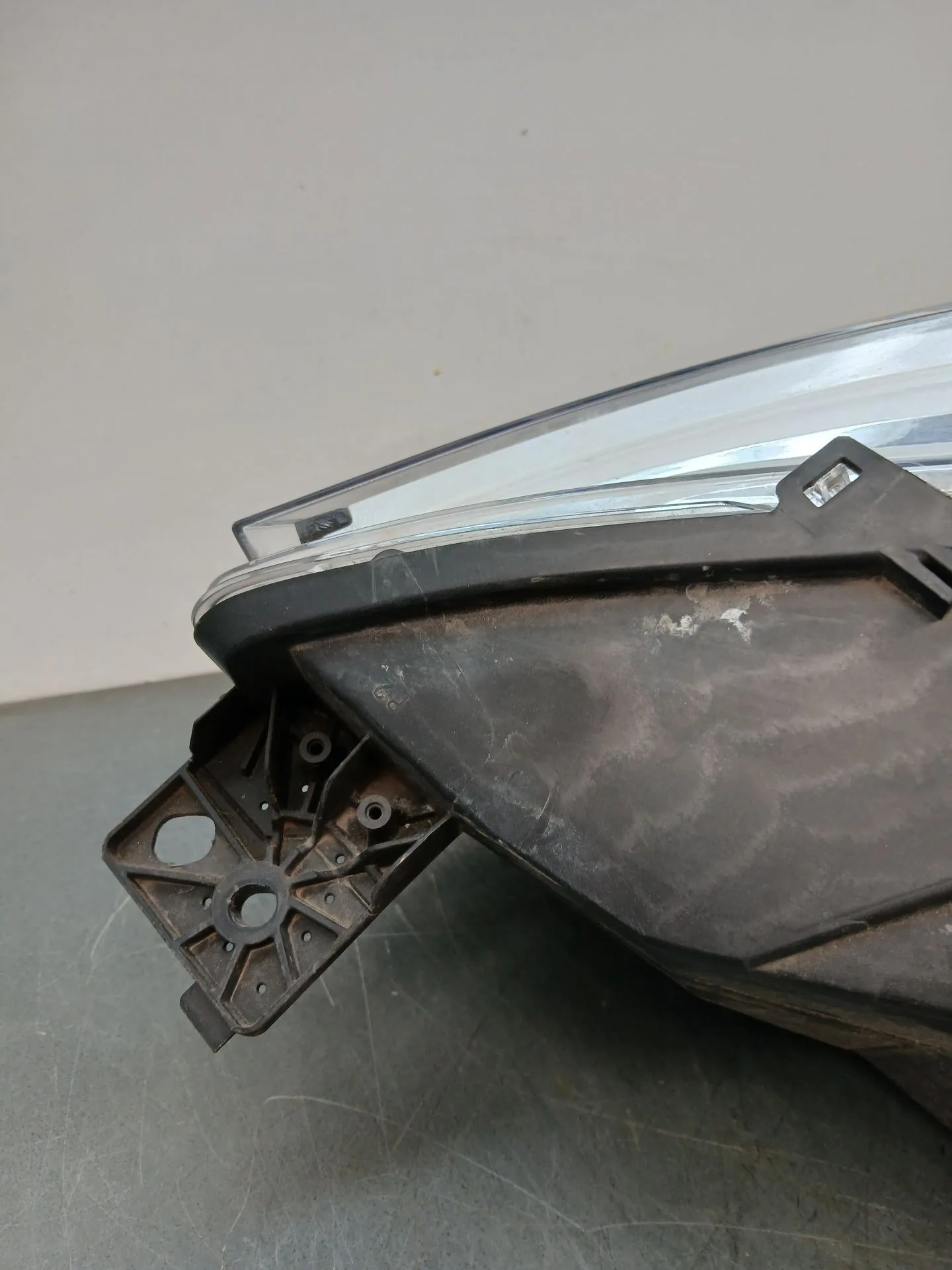 Faro Derecho para Opel Combo E Tour / Life (K9)