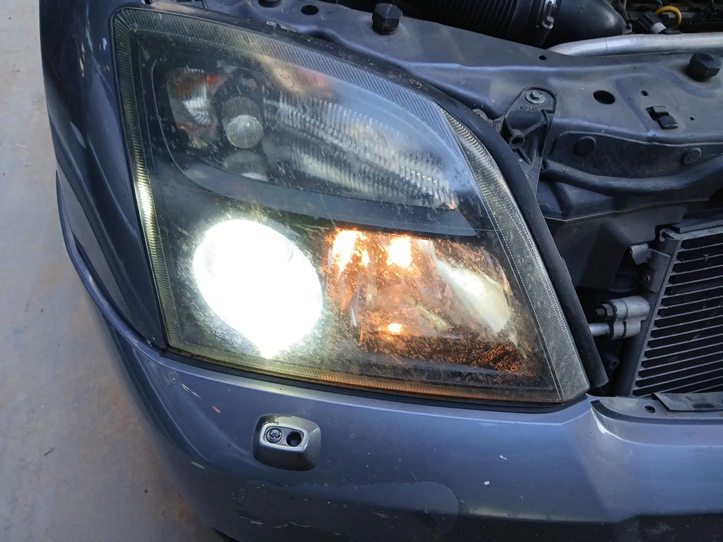 Faro Derecho para Opel Vectra C Gts (Z02)