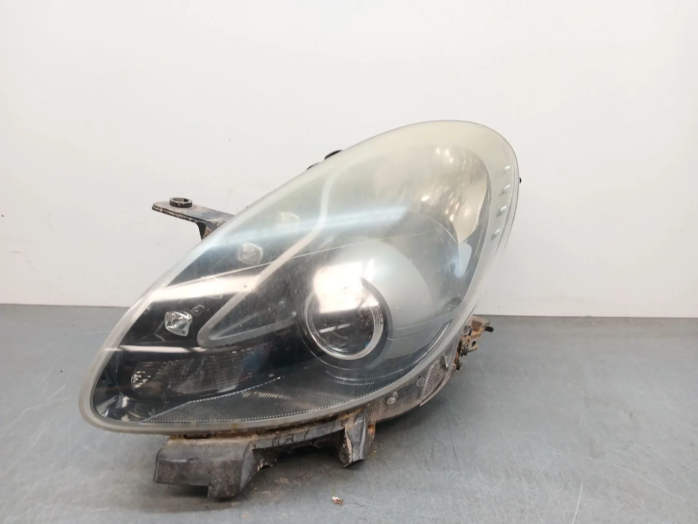 Faro Izquierdo para Alfa Romeo Giulietta (940_)