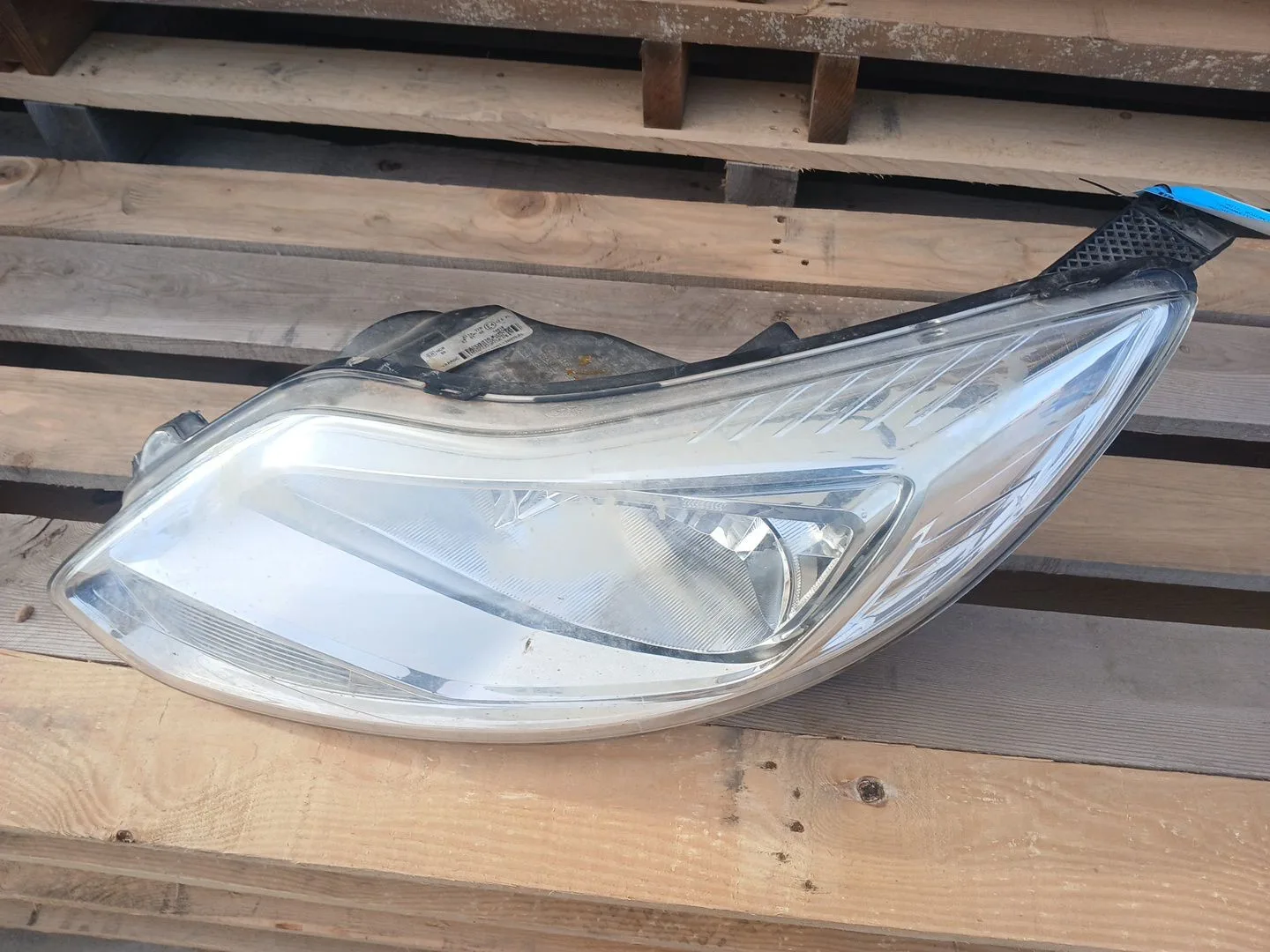 Faro Izquierdo para Ford Focus Iii