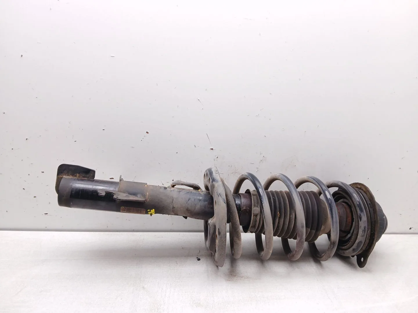 Amortiguador Delantero Izquierdo para Alfa Romeo Giulietta (940_)