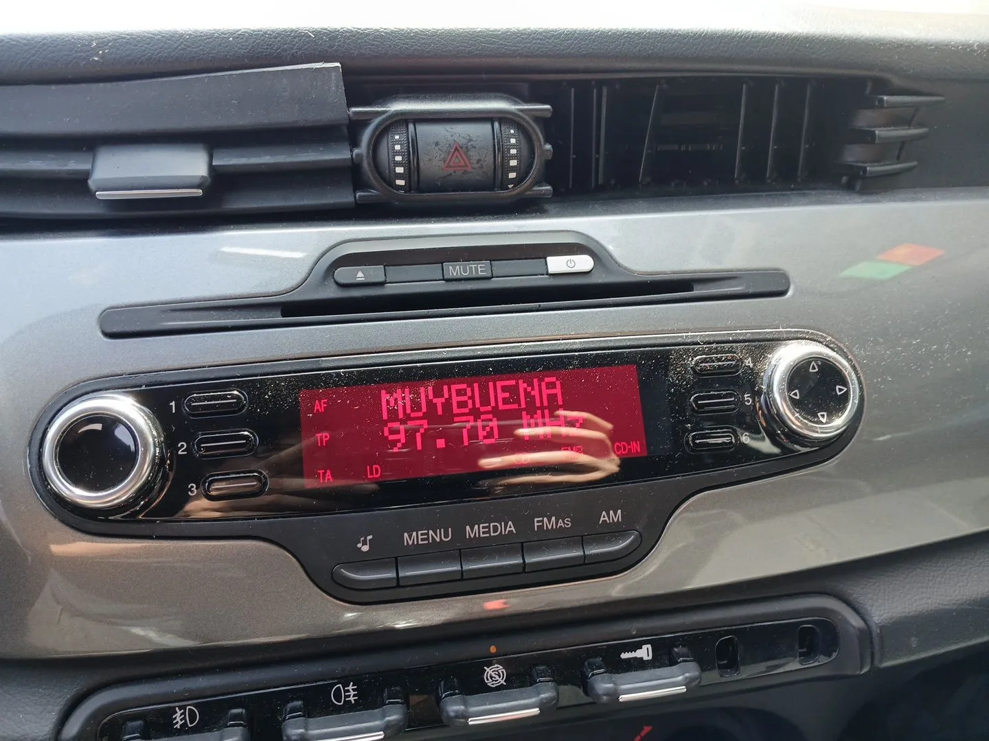 Sistema Audio / Radio Cd para Alfa Romeo Giulietta (940_)