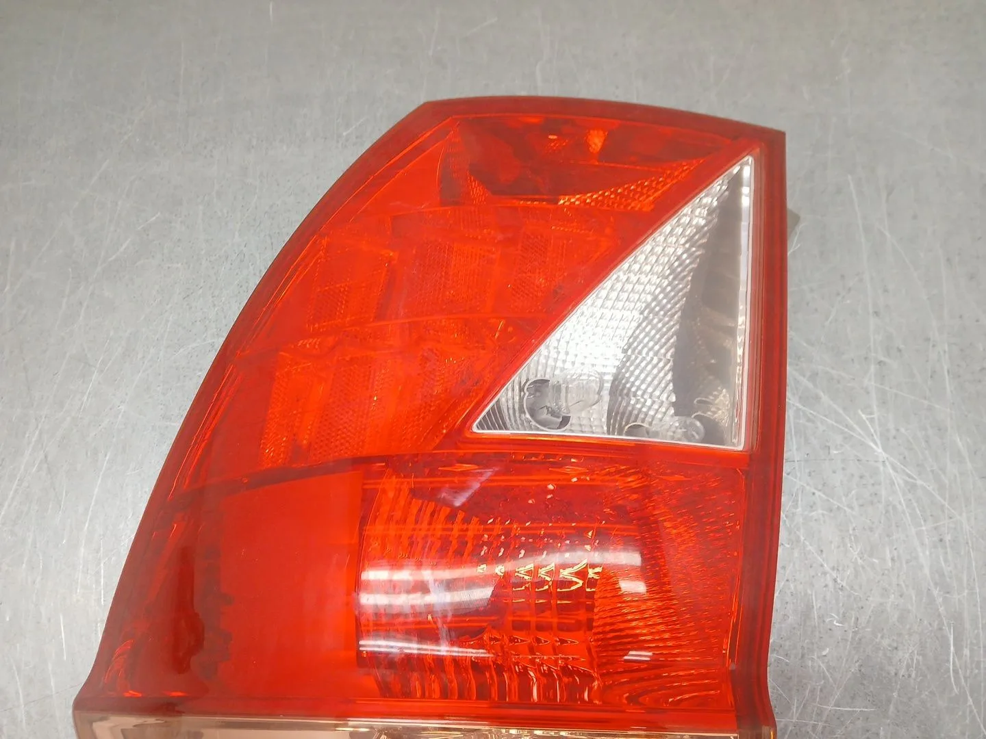 Piloto Trasero Derecho para Honda Fr-V (Be)