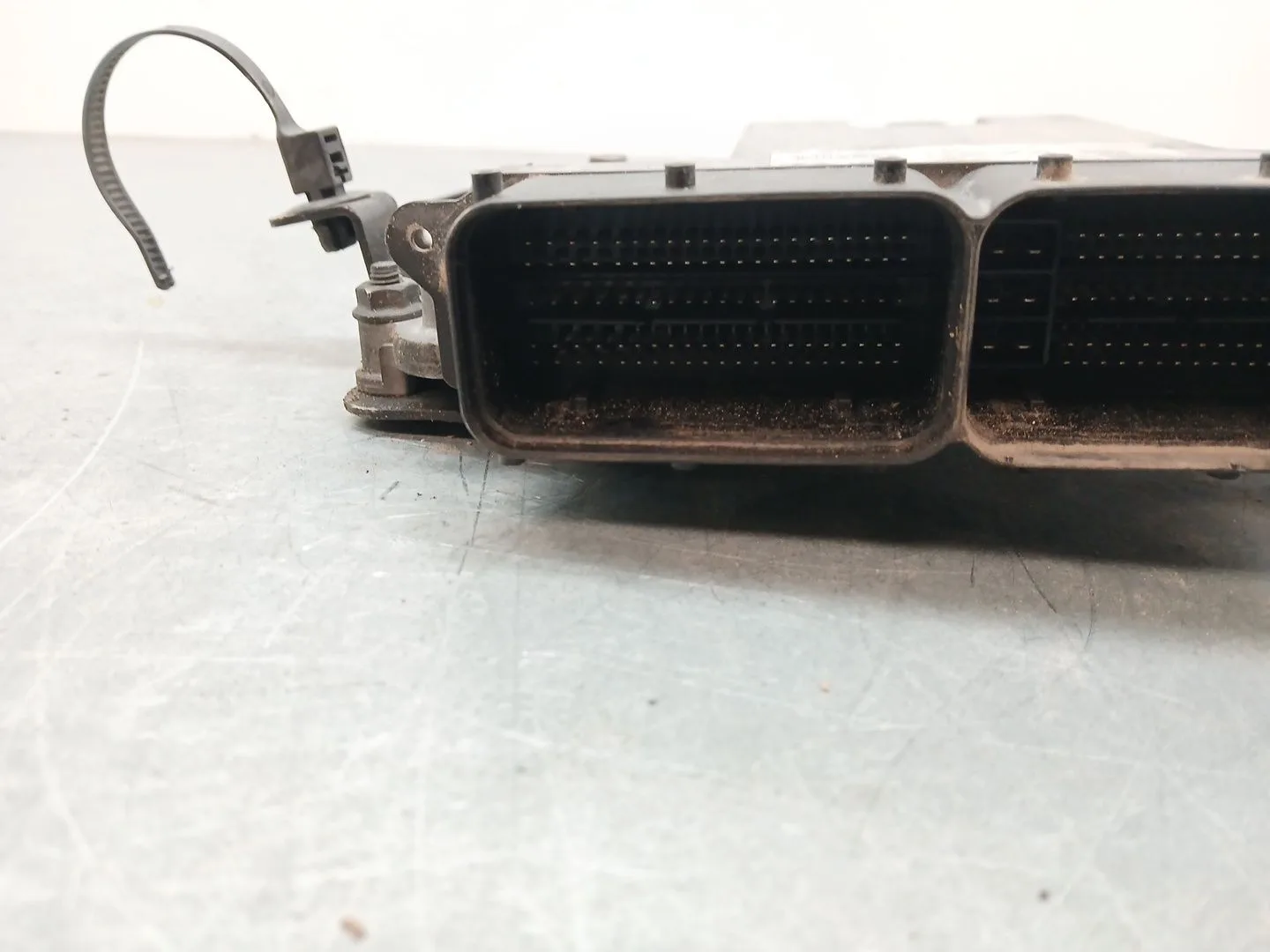 Centralita Motor Uce para Kia Carens Iv