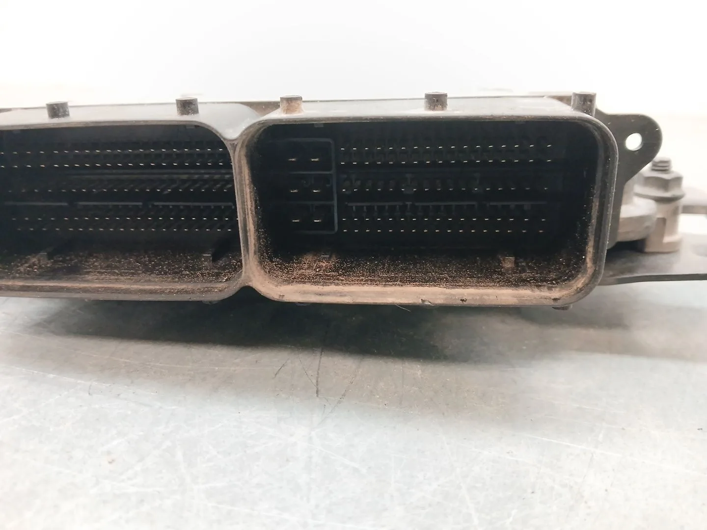 Centralita Motor Uce para Kia Carens Iv