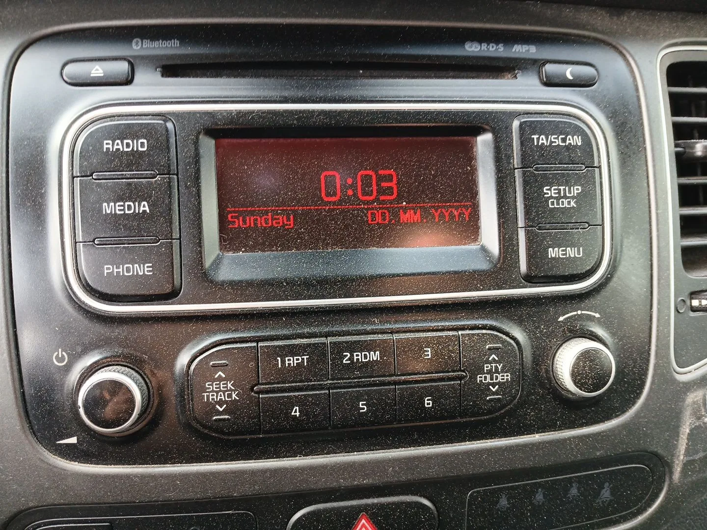 Sistema Audio / Radio Cd para Kia Carens Iv