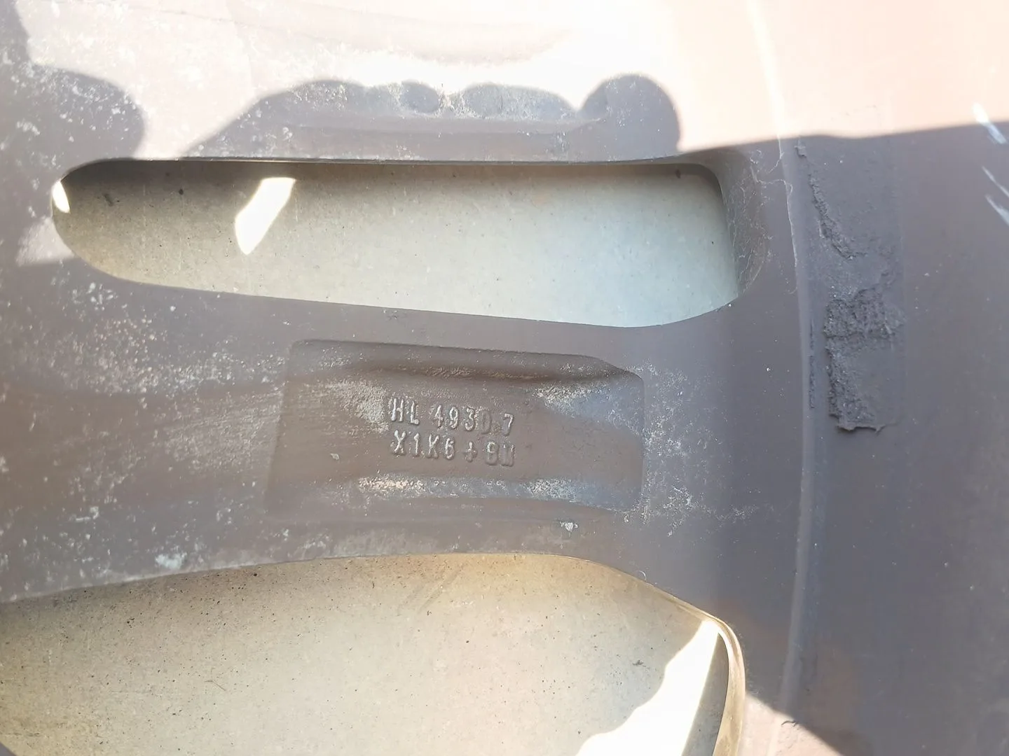 Llanta para Toyota Avensis Touring Sports