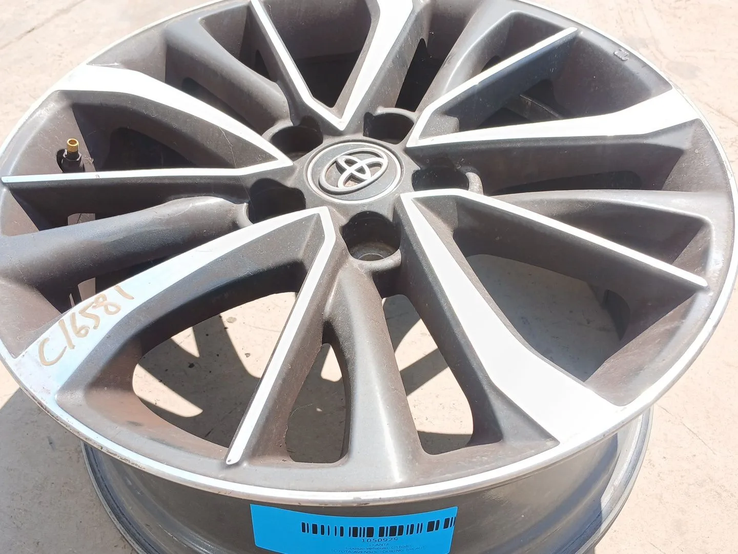 Llanta para Toyota Avensis Touring Sports
