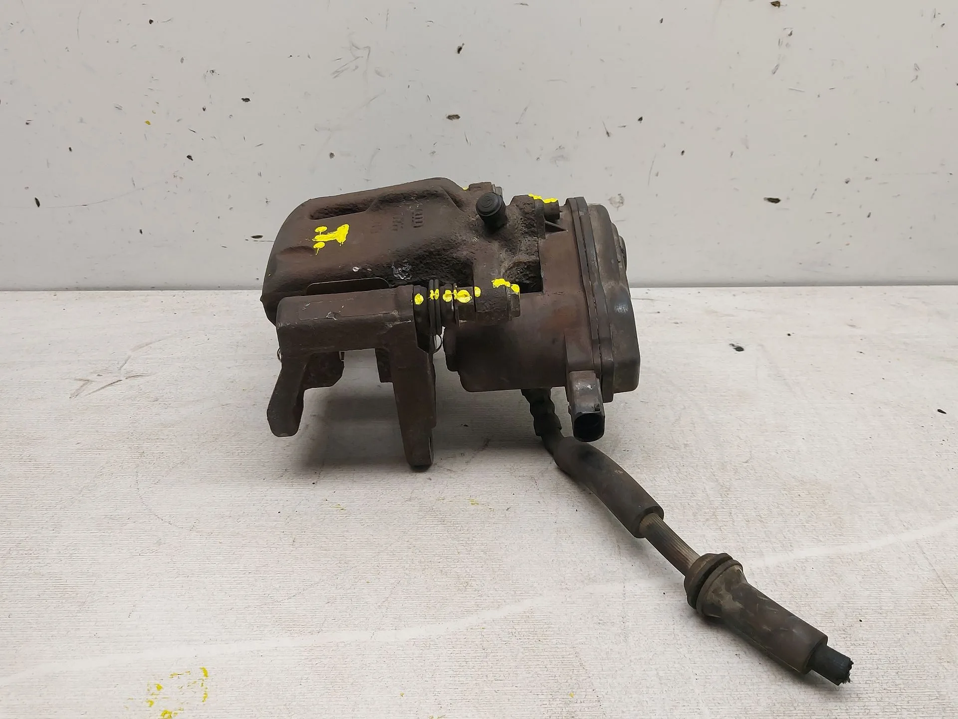Pinza Freno Trasera Izquierda para Audi A4 Avant (8K5) (2008)