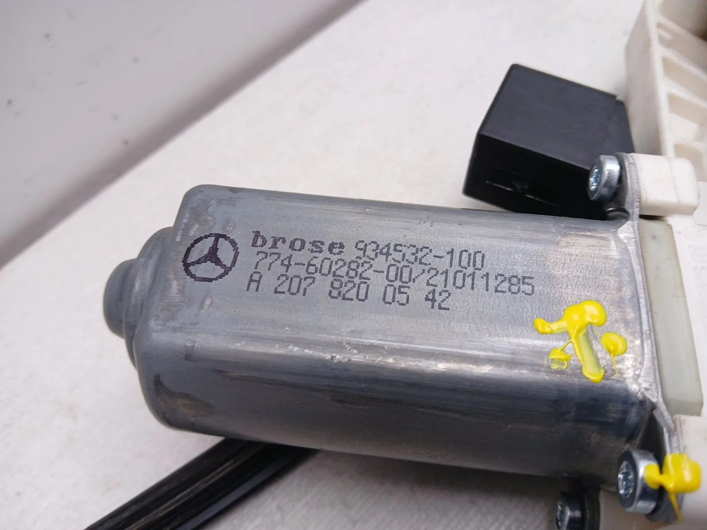 Elevalunas Delantero Izquierdo para Mercedes-Benz Clase E Descapotable (A207)