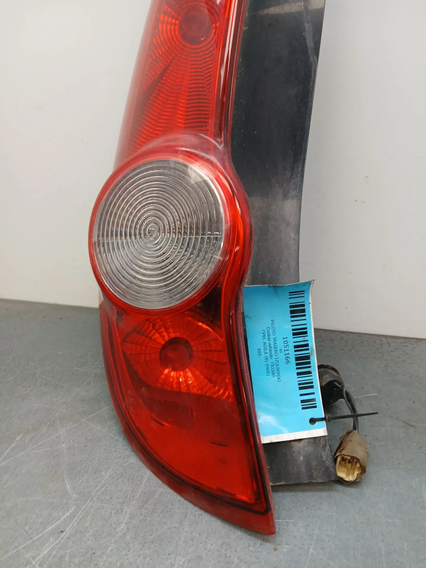 Piloto Trasero Izquierdo para Opel Agila B (H08)
