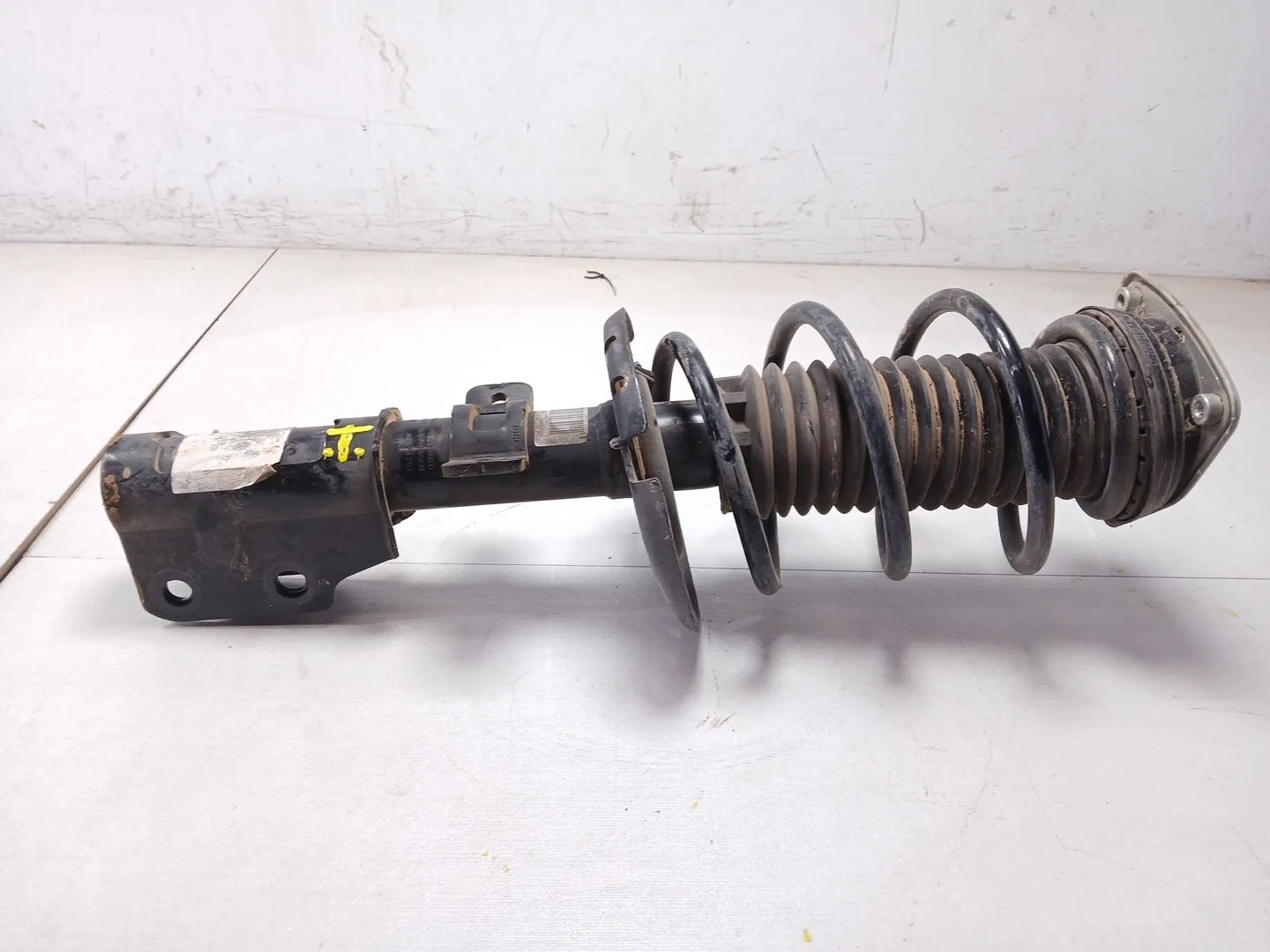 Amortiguador Delantero Izquierdo para Opel Grandland / Grandland X (A18, P1Uo)