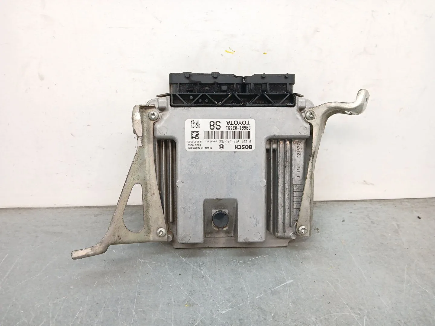 Centralita Motor Uce para Toyota Auris (_E15_)