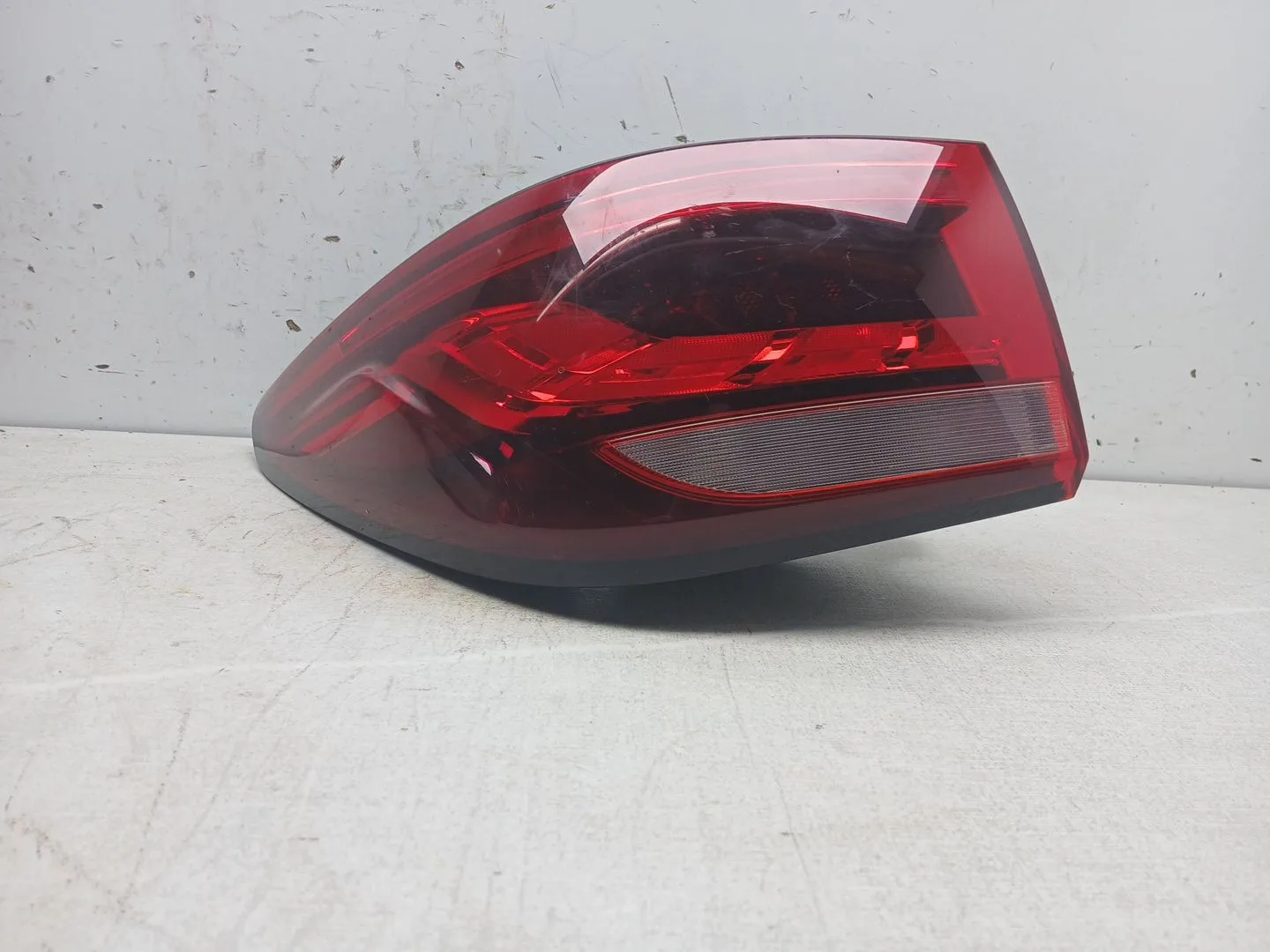 Piloto Trasero Izquierdo para Mg Zs Suv (Azs1)