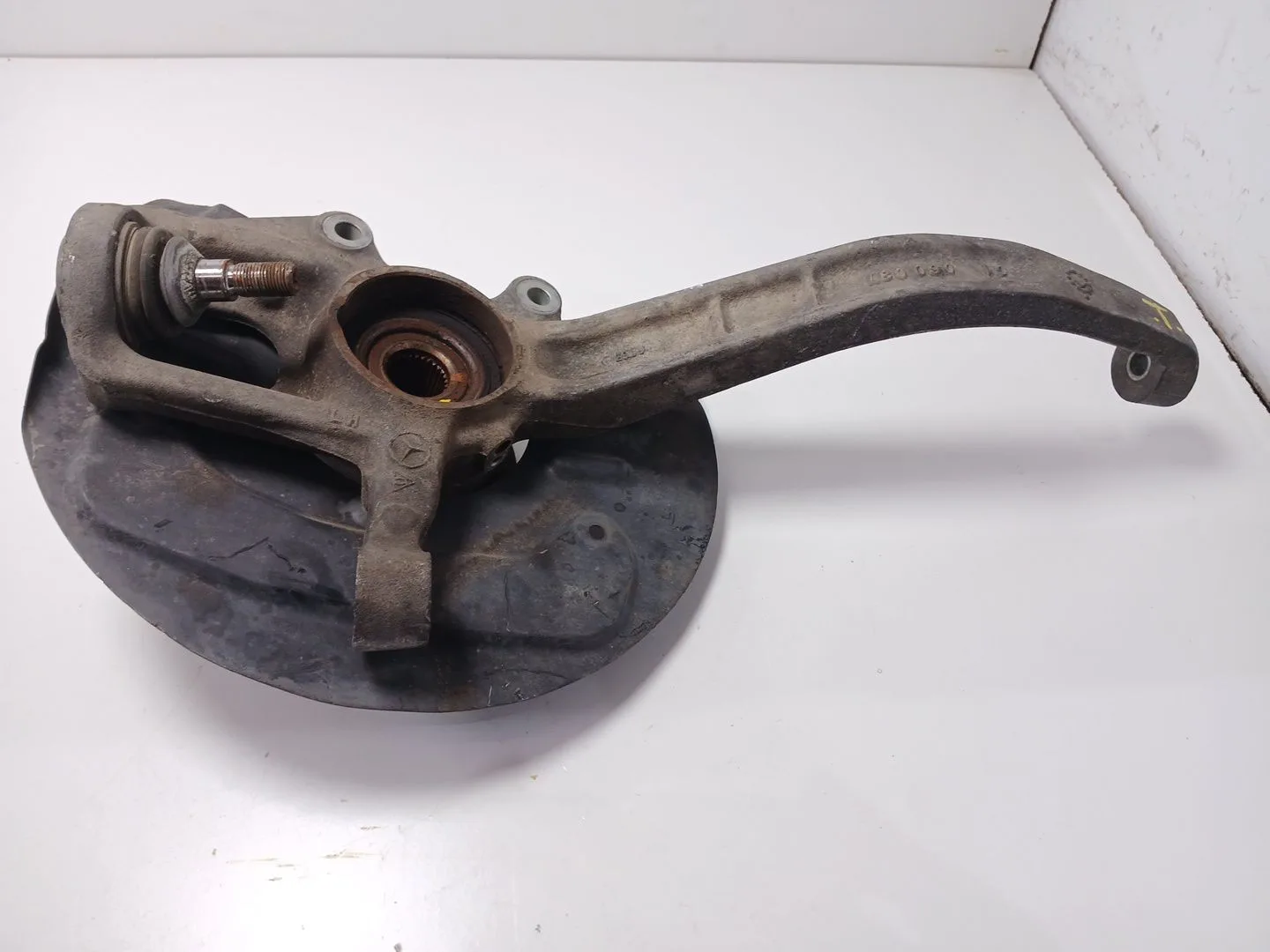 Mangueta Delantera Izquierda para Mercedes-Benz Clase M (W164)