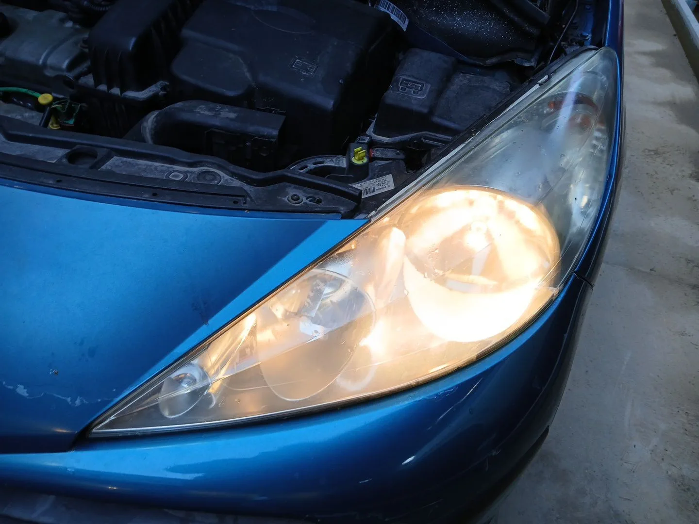 Faro Izquierdo para Peugeot 207/207+ (Wa_, Wc_)