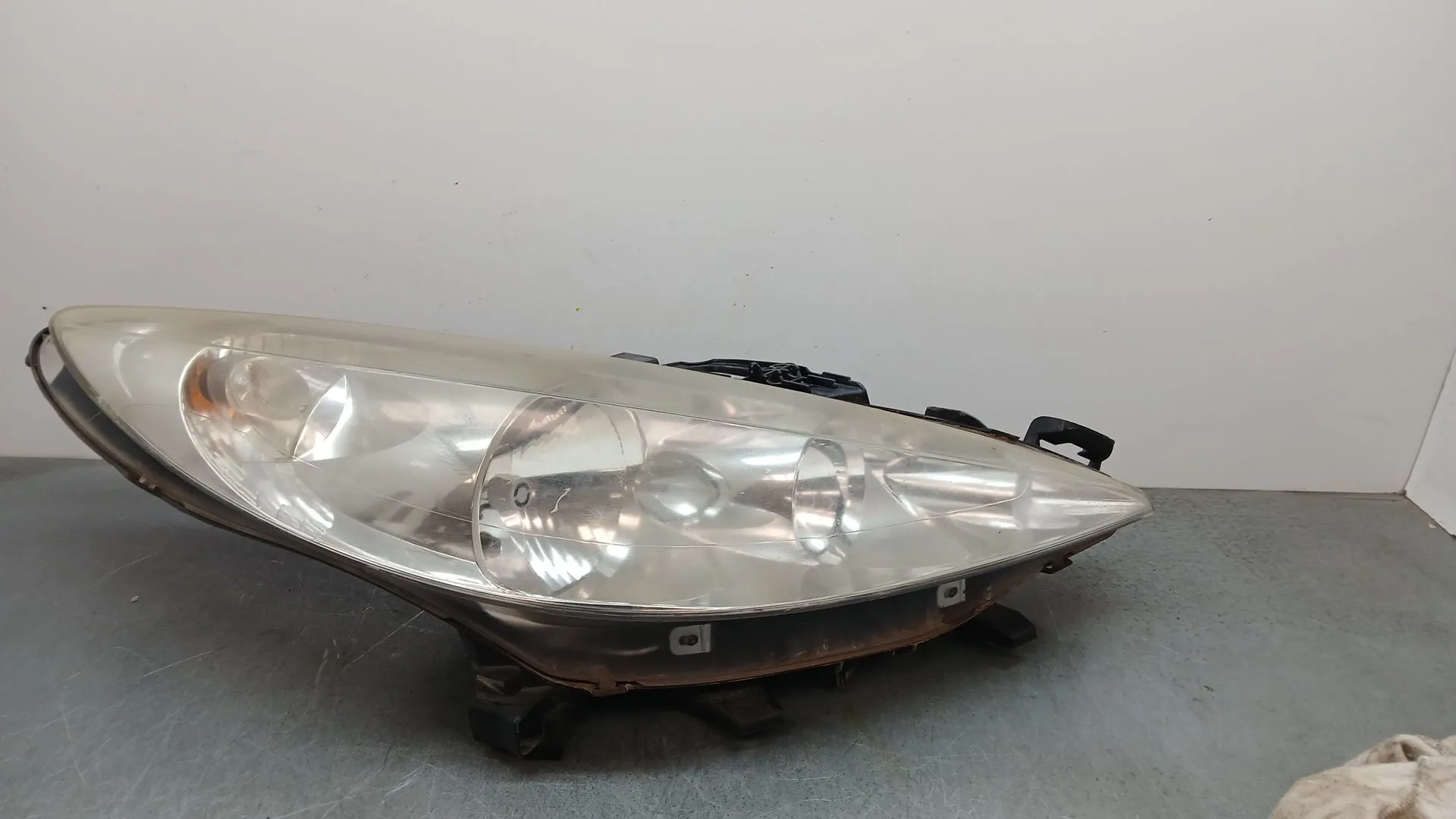 Faro Derecho para Peugeot 207/207+ (Wa_, Wc_)