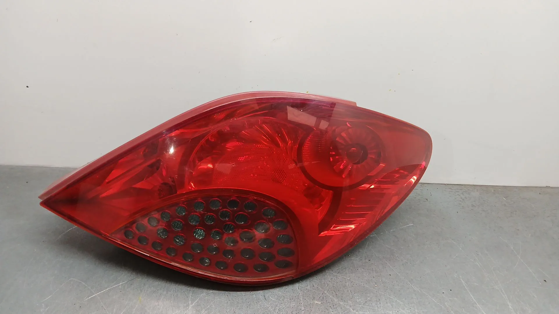 Piloto Trasero Derecho para Peugeot 207/207+ (Wa_, Wc_)