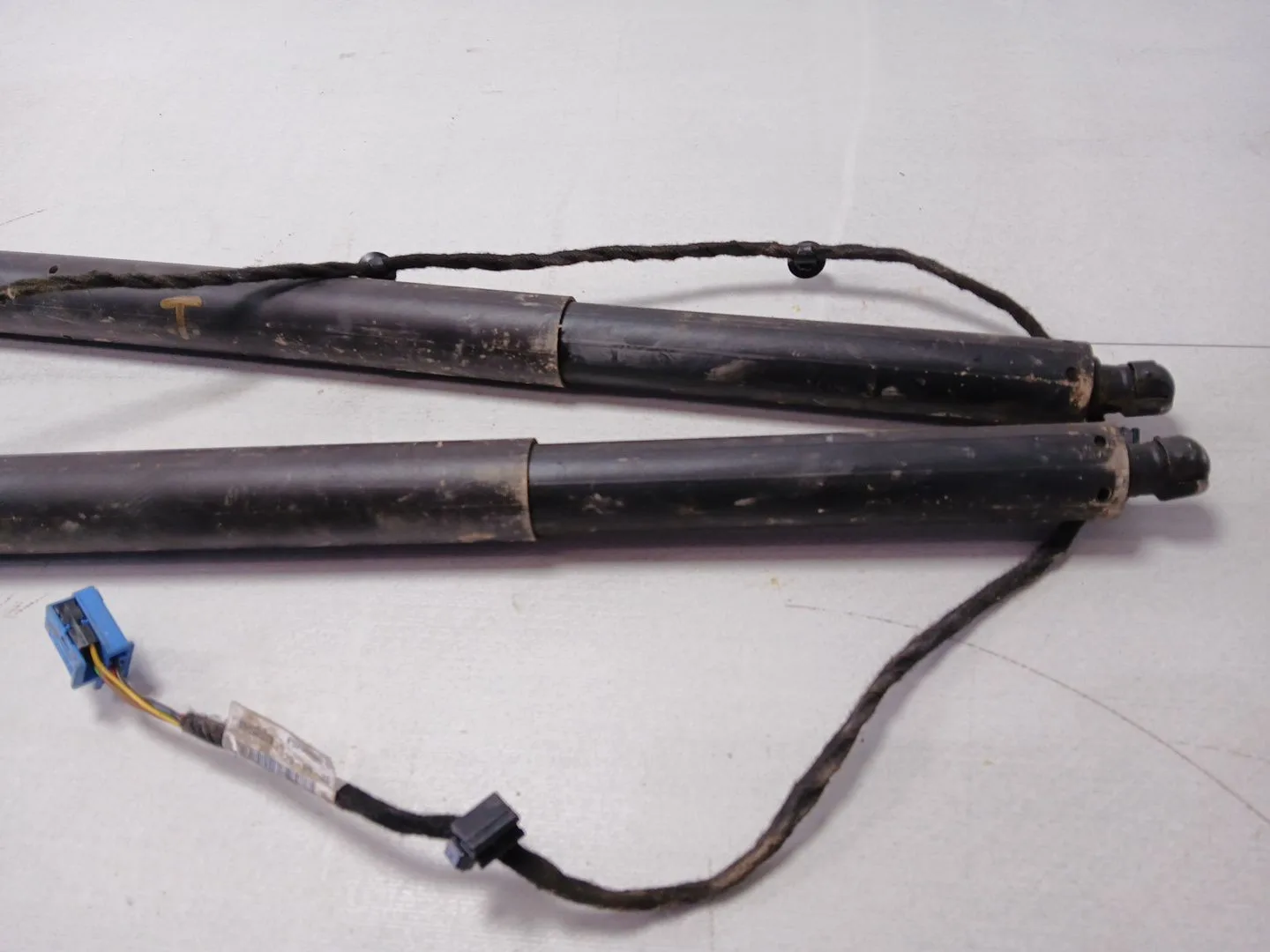 Amortiguadores Maletero / Porton para Mercedes-Benz Gla (H247)