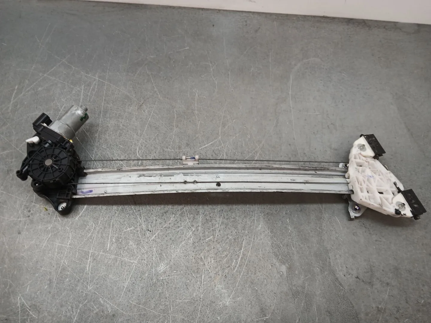 Elevalunas Delantero Izquierdo para Honda Hr-V (Ru)