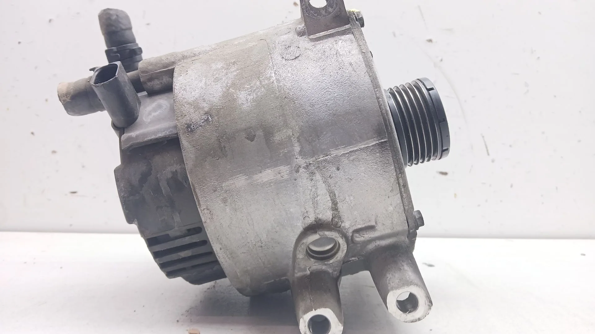 Alternador para Mercedes-Benz Vaneo (414)