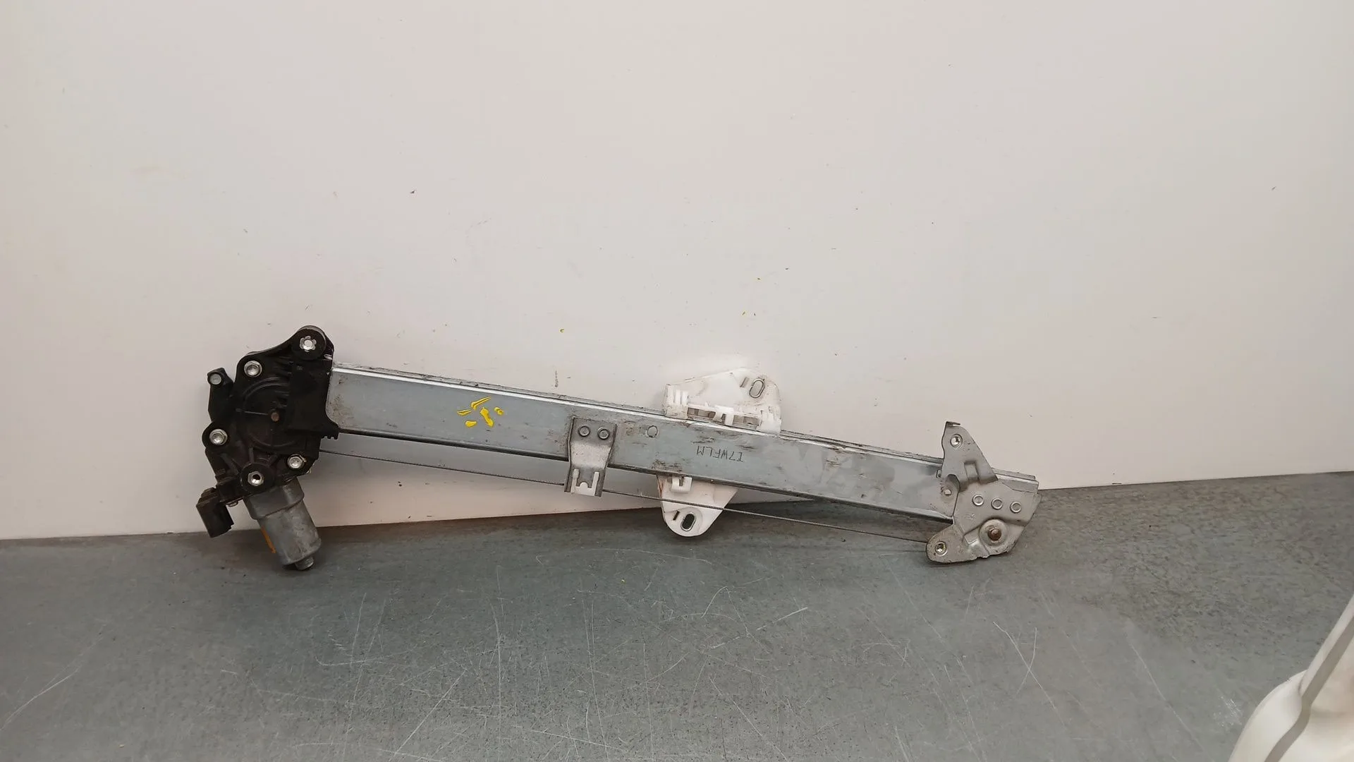 Elevalunas Delantero Izquierdo para Honda Hr-V (Ru)