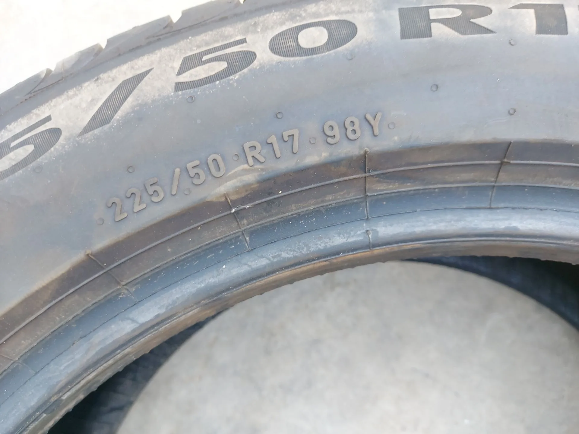 Neumatico para Audi A4 B9 (8W2, 8Wc)