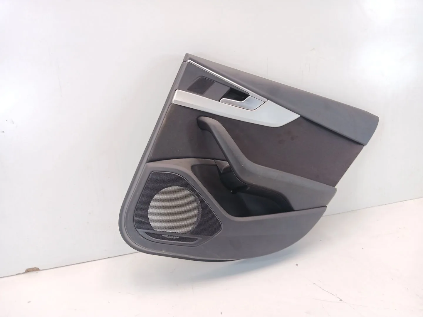 Guarnecido Puerta Trasera Derecha para Audi A4 B9 (8W2, 8Wc)