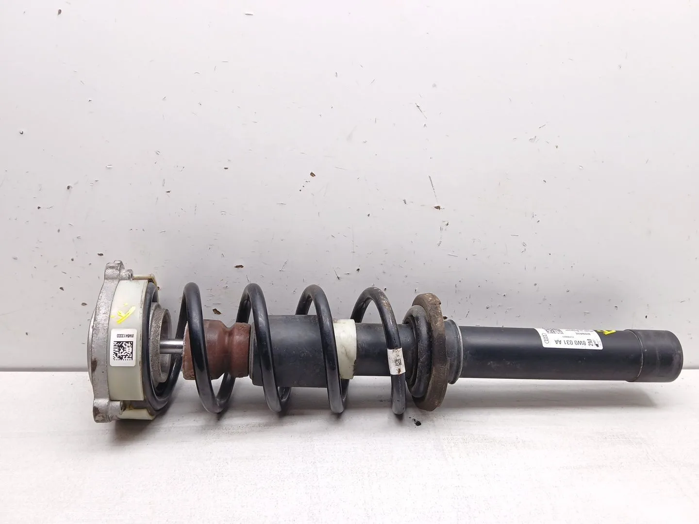 Amortiguador Delantero Izquierdo para Audi A4 B9 (8W2, 8Wc)