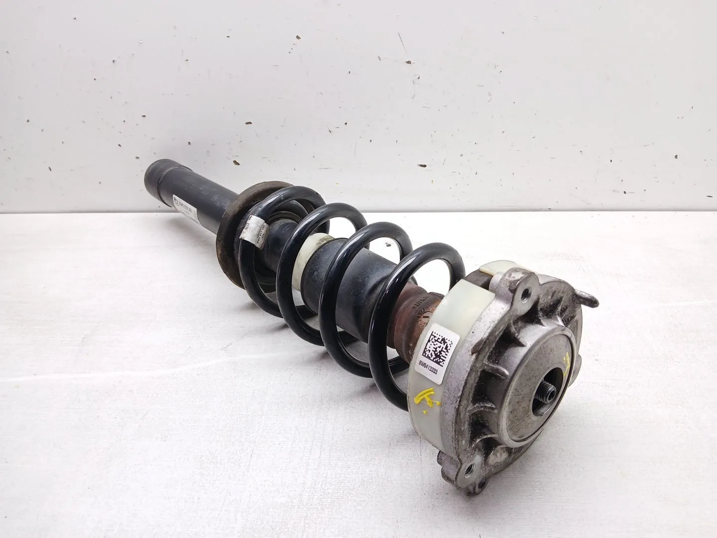 Amortiguador Delantero Izquierdo para Audi A4 B9 (8W2, 8Wc)