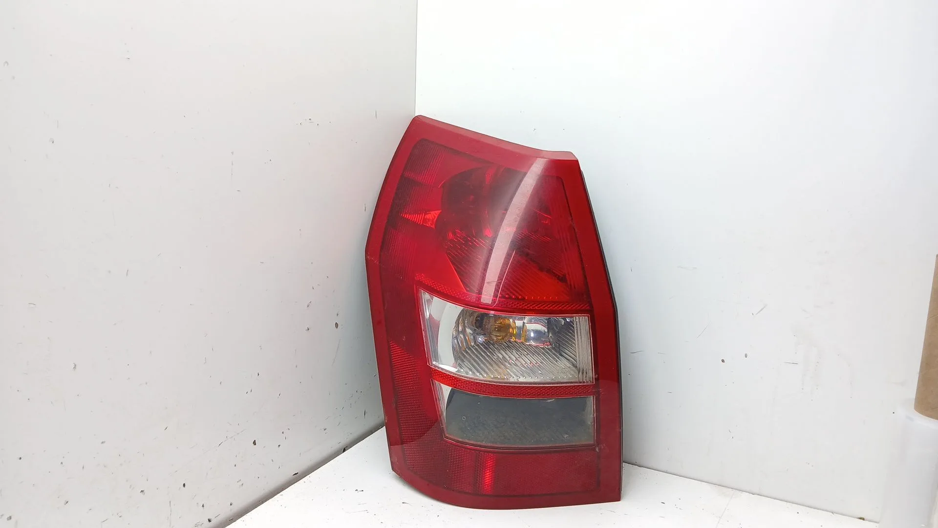 Piloto Trasero Izquierdo para Chrysler 300C (Lx, Le)