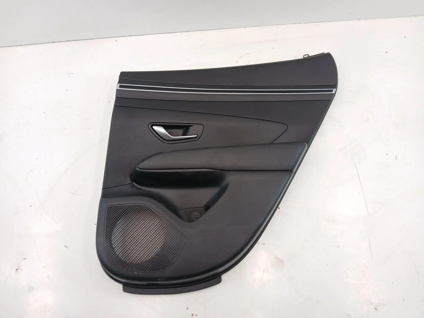 Guarnecido Puerta Trasera Derecha para Hyundai Tucson (Nx4E, Nx4A)