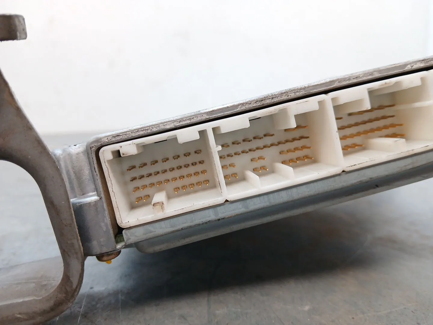 Centralita Motor Uce para Toyota Avensis Sedan (_T25_)